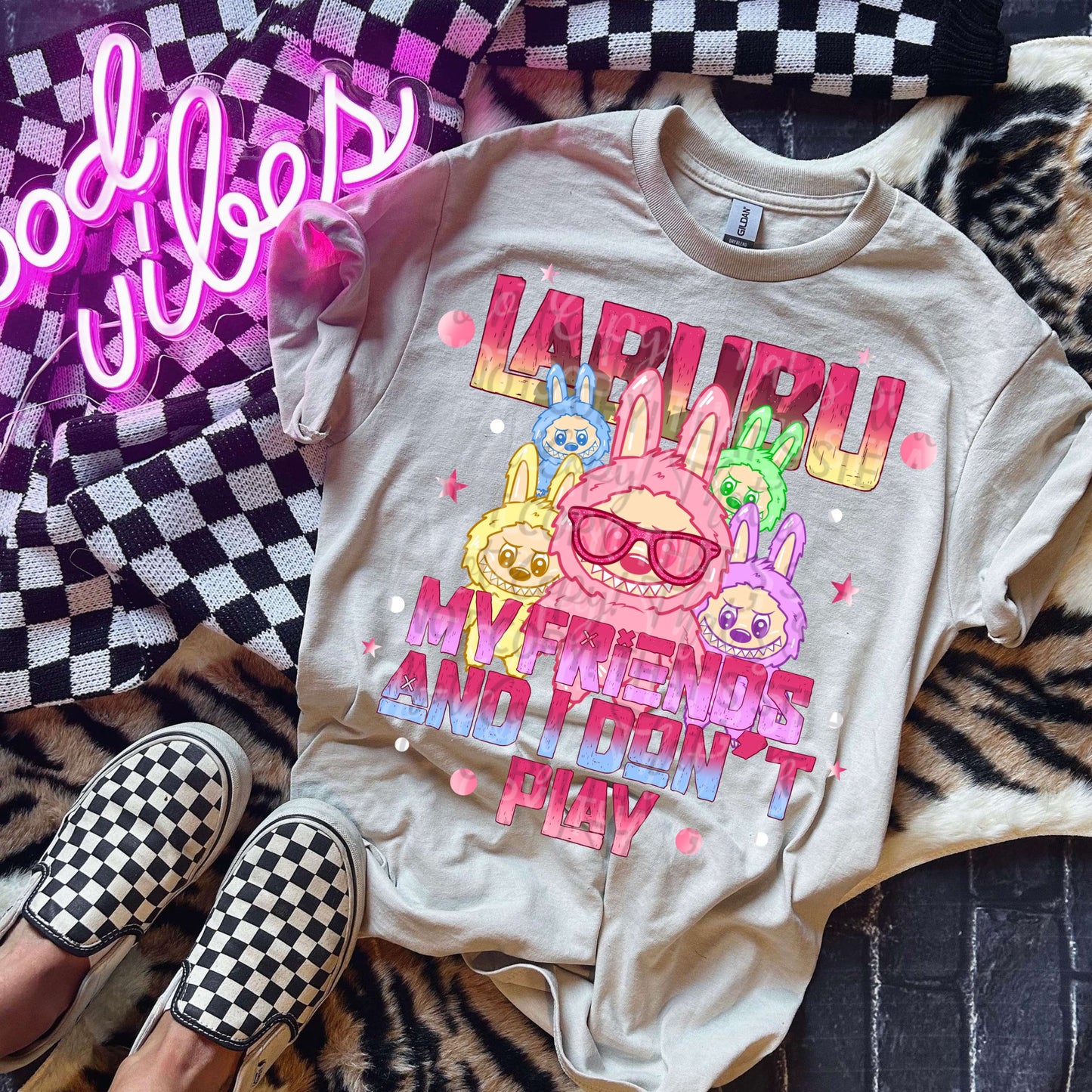 My Friends & I Don’t Play PNG SINGLE